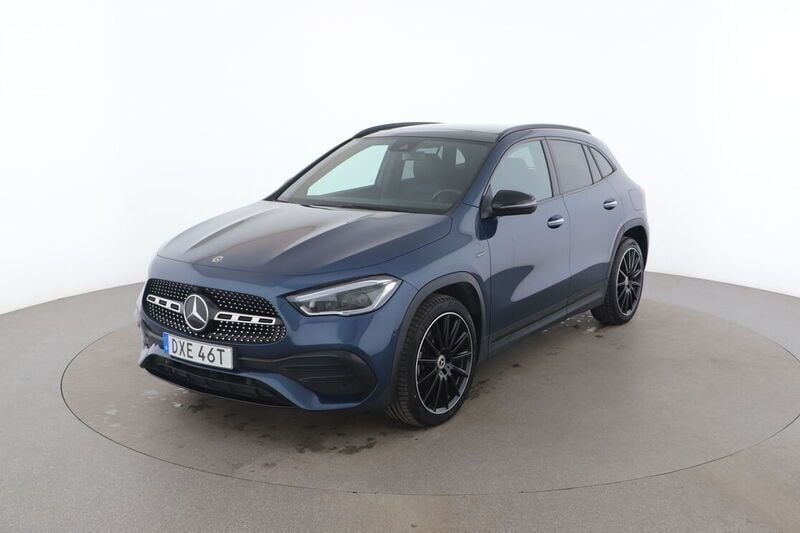 Blå Begagnad 2021 Mercedes GLA250 AMG line SUV | 362 000 kr - Bild 1/4