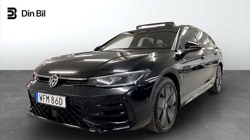 Begagnad VW Passat R-line 177 HK (130 kW) 2025 Svart Kombi