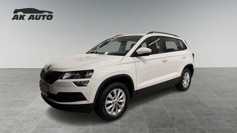 Vit Begagnad 2019 Skoda Karoq SUV | 239 000 kr (Marknadspris) - Bild 1/4