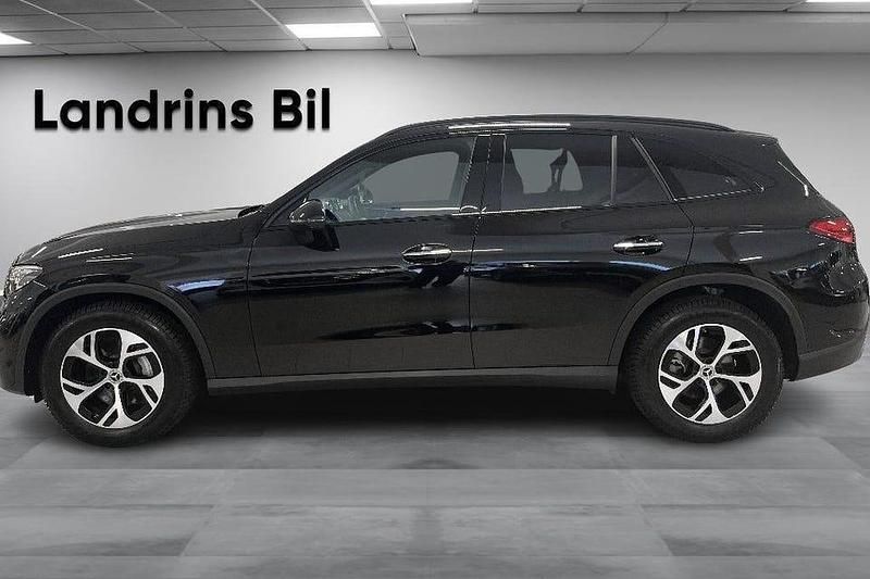 Begagnad Mercedes GLC220 AMG line 197 HK (144 kW) 2025 Svart SUV