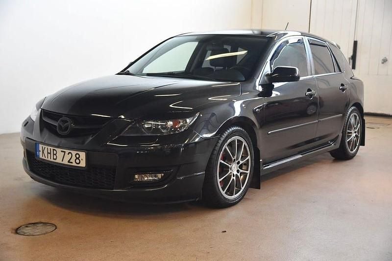 Svart Begagnad 2006 Mazda 3 Halvkombi | 69 900 kr (Lite dyr) - Bild 1/4