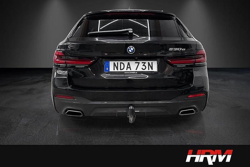 Begagnad BMW 530e M Sport 184 HK (135 kW) 2021 Svart Kombi