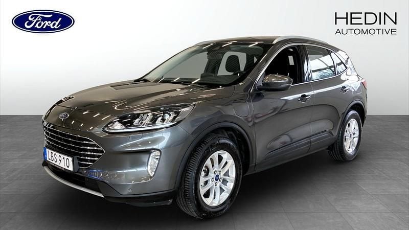 Grå (black) Begagnad 2022 Ford Kuga Titanium SUV | 244 900 kr (Bra pris) - Bild 1/4