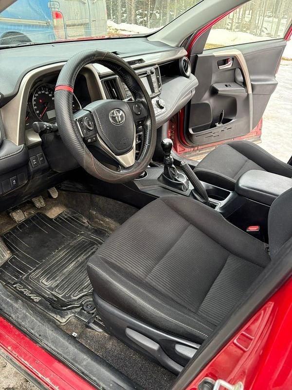 Begagnad Toyota RAV4 151 HK (111 kW) 2014 SUV