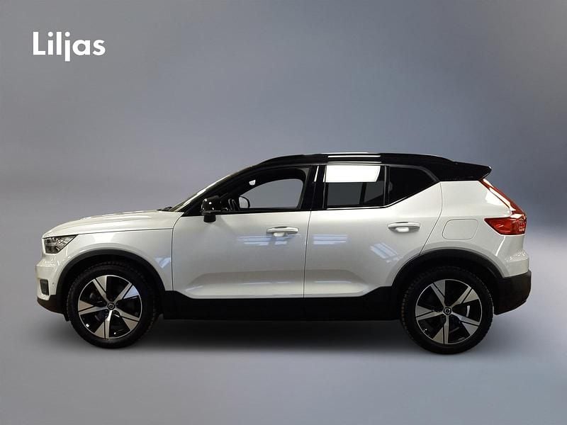 Begagnad Volvo XC40 154 kW (210 HK) 2022 Vit SUV