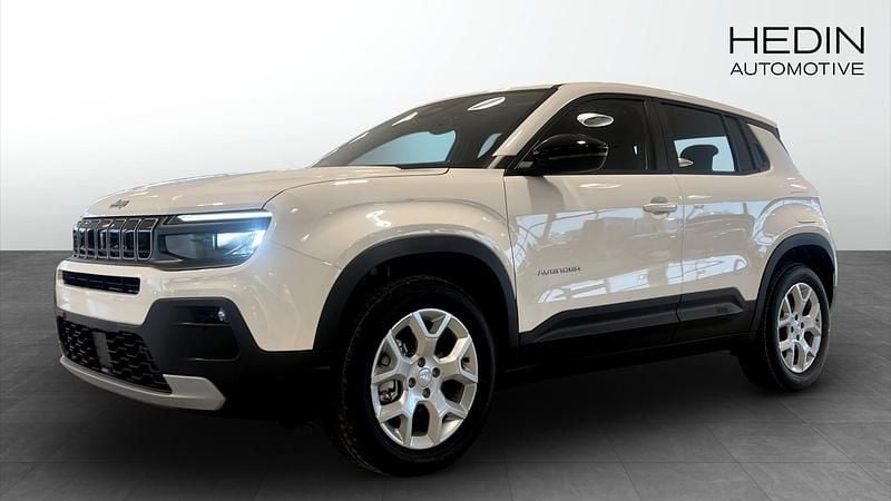 Ny Jeep Avenger Altitude 101 HK (74 kW) 2025 Vit SUV
