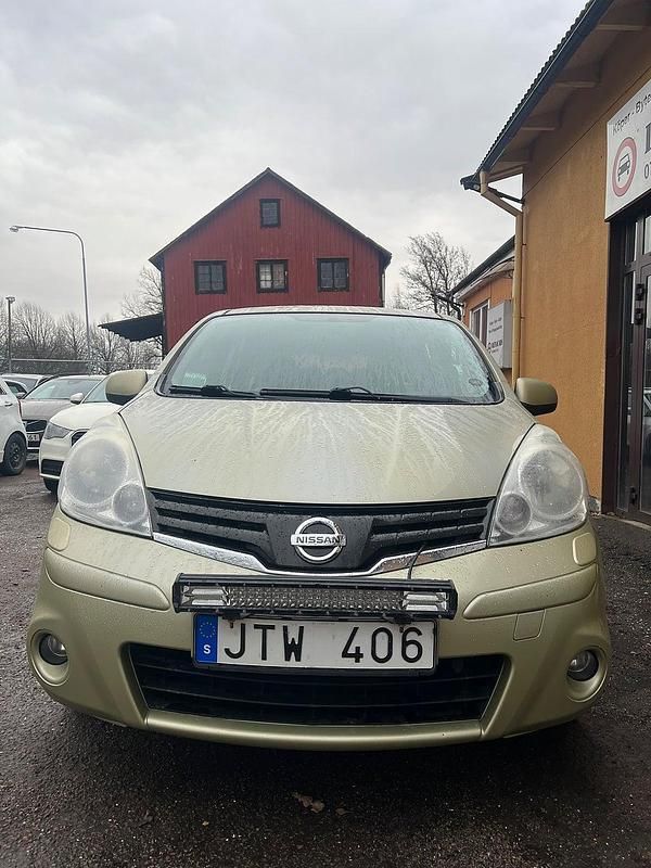 Begagnad Nissan Note 88 HK (64 kW) 2009 Gul Halvkombi