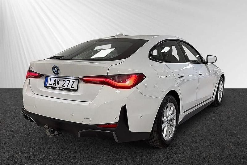 Begagnad BMW i4 253 kW (344 HK) 2023 Vit Sedan