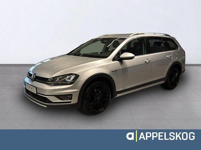 Silver Begagnad 2017 VW Golf Alltrack Kombi | 164 900 kr (Bra pris) - Bild 1/4