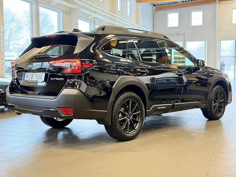 Begagnad Subaru Outback 169 HK (124 kW) 2024 Svart Kombi