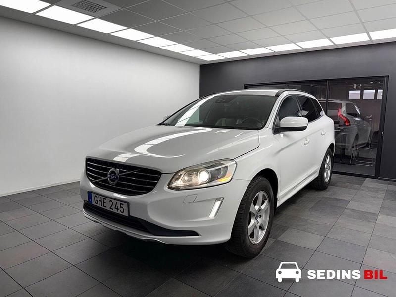 Vit Begagnad 2014 Volvo XC60 Business Edition SUV | 144 900 kr (Marknadspris) - Bild 1/3