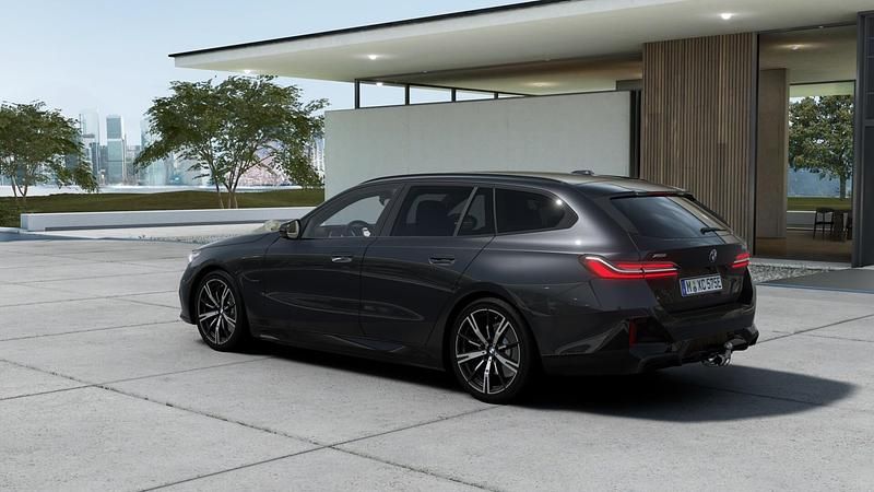 Ny BMW 530 Comfort Edition 2026 Grå Kombi