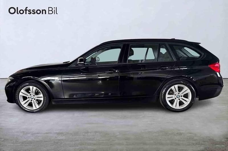 Svart Begagnad 2016 BMW 318 Kombi | 159 000 kr - Bild 1/1