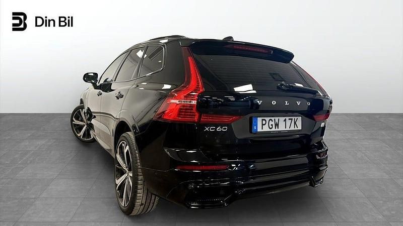 Begagnad Volvo XC60 Ultimate 253 HK (186 kW) 2023 Svart SUV