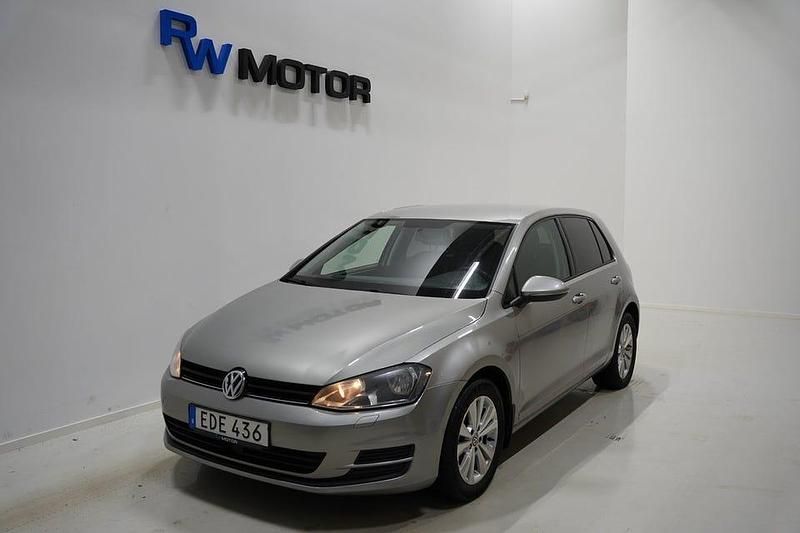 Begagnad VW Golf VII 105 HK (77 kW) 2013 Silver Halvkombi