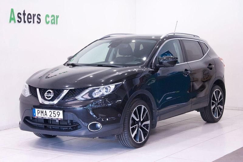 Svart Begagnad 2017 Nissan Qashqai SUV | 149 000 kr (Marknadspris) - Bild 1/4