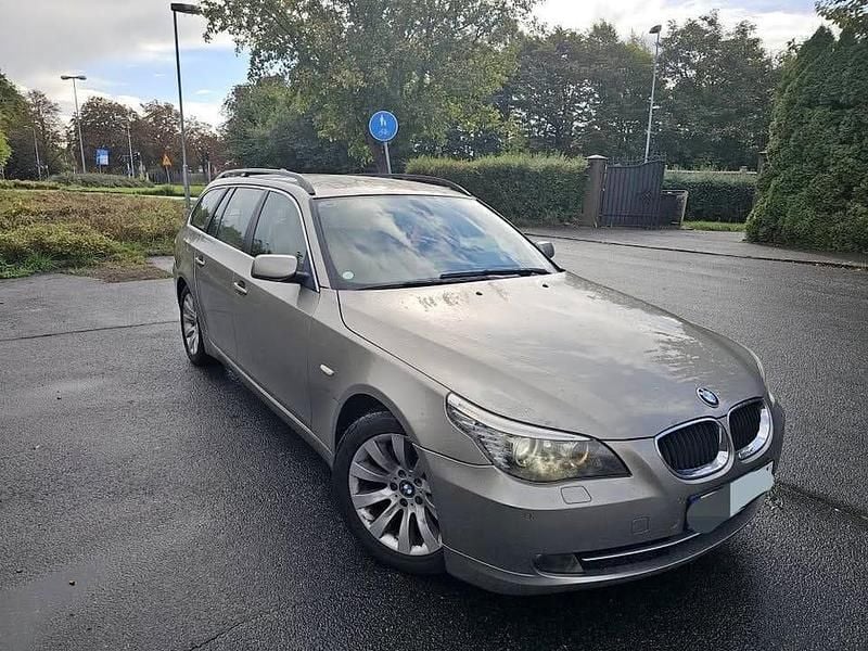 Begagnad 2008 BMW 520 Kombi | 45 000 kr (Marknadspris) - Bild 1/4