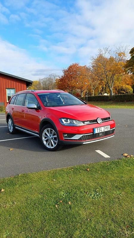 Begagnad 2015 VW Golf Alltrack Kombi | 130 000 kr (Superpris) - Bild 1/3