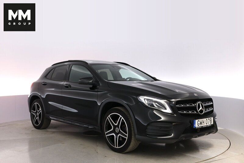 Svart Begagnad 2019 Mercedes GLA250 AMG SUV | 289 900 kr (Bra pris) - Bild 1/4
