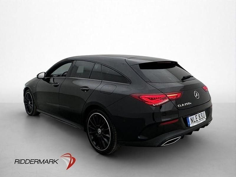 Begagnad Mercedes CLA250 Shooting Brake AMG 218 HK (160 kW) 2021 Svart Kombi