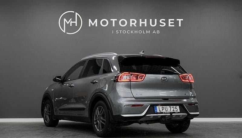 Begagnad Kia Niro Advance 141 HK (103 kW) 2018 Grå SUV