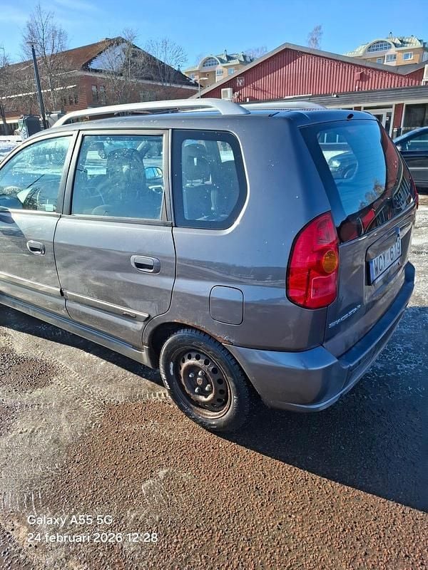 Begagnad Mitsubishi Space Star 111 HK (81 kW) 2004 Minibuss