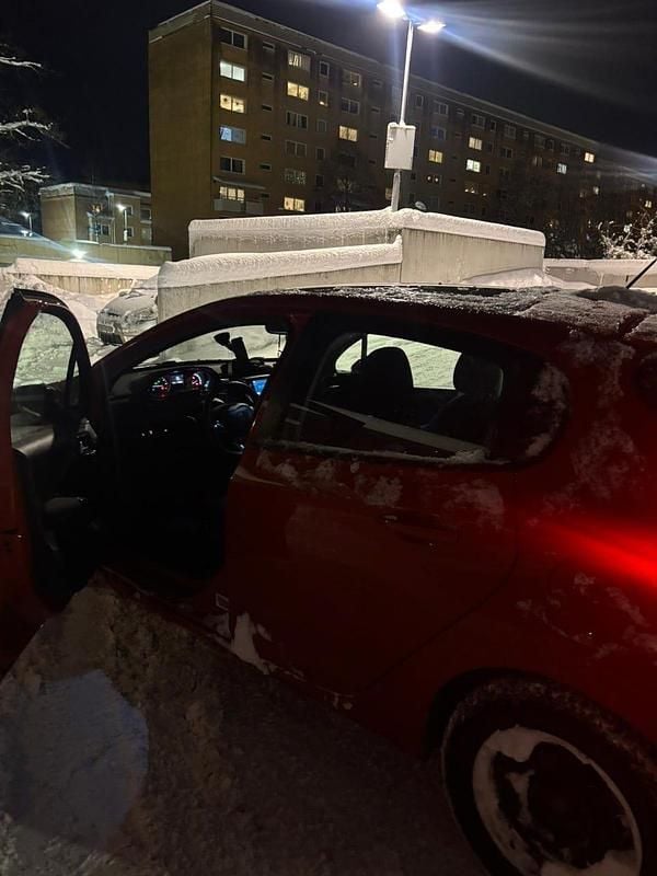 Begagnad Peugeot 208 83 HK (61 kW) 2019 Halvkombi