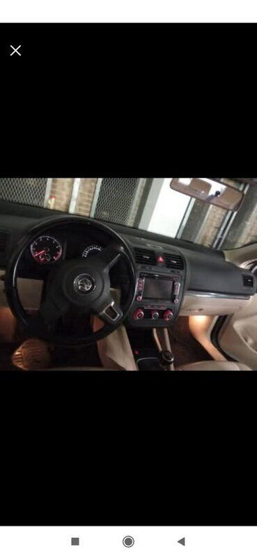 Vit Begagnad 2010 VW Jetta Sedan | 19 000 kr - Bild 1/4