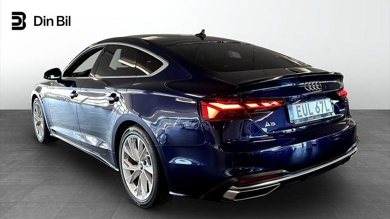 Begagnad Audi A5 Sportback Comfort 2022 Blå Halvkombi
