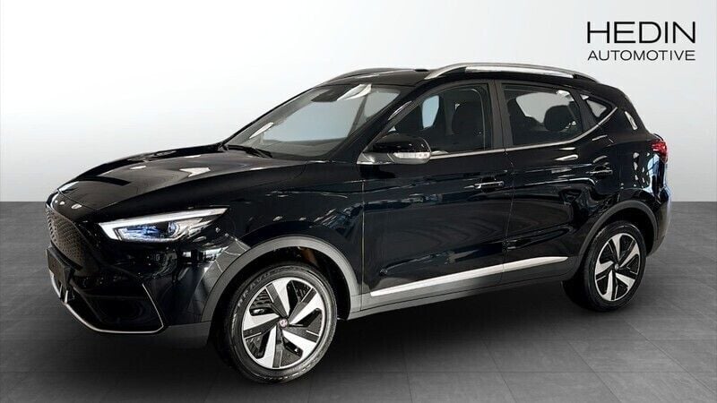 Svart Begagnad 2023 MG ZS Comfort Sedan | 327 490 kr (Marknadspris) - Bild 1/4