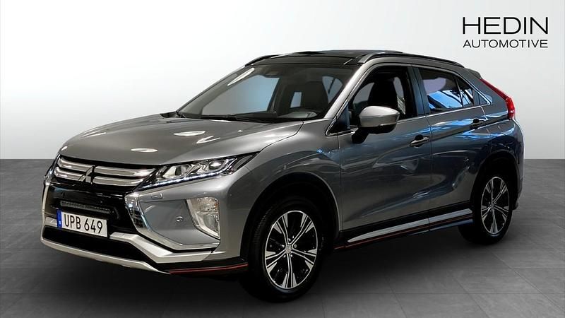 Grå (grey) Begagnad 2018 Mitsubishi Eclipse Cross SUV | 219 900 kr (Marknadspris) - Bild 1/4