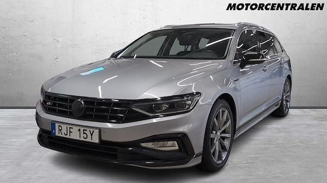 Silver Begagnad 2020 VW Passat GT Kombi | 239 000 kr (Marknadspris) - Bild 1/3