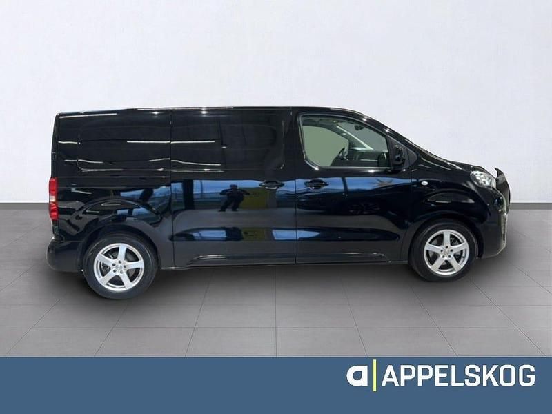 Begagnad Peugeot e-Expert 100 kW (136 HK) 2021 Svart Van