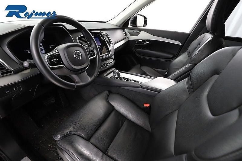 Begagnad Volvo XC90 Ultimate 310 HK (228 kW) 2022 Svart SUV