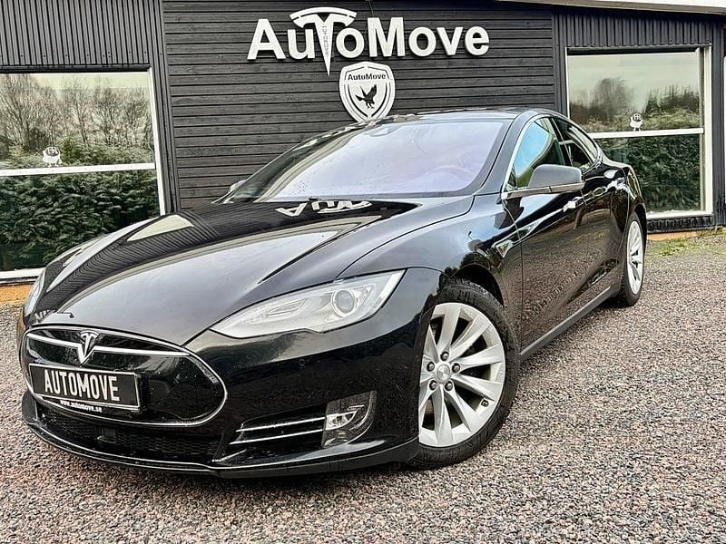 Svart Begagnad 2016 Tesla Model S Halvkombi | 259 900 kr (Marknadspris) - Bild 1/4