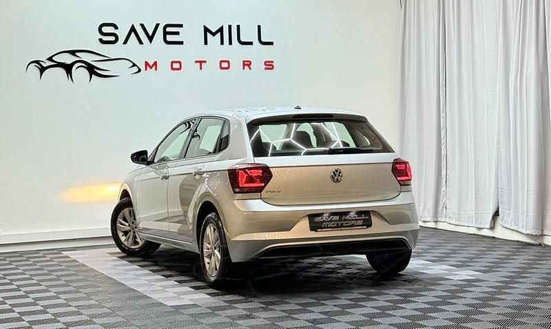 Begagnad VW Polo 95 HK (69 kW) 2020 Silver Halvkombi