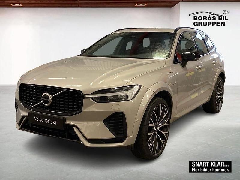 Silver Begagnad 2022 Volvo XC60 R-Design SUV | 479 000 kr (Dyr) - Bild 1/3