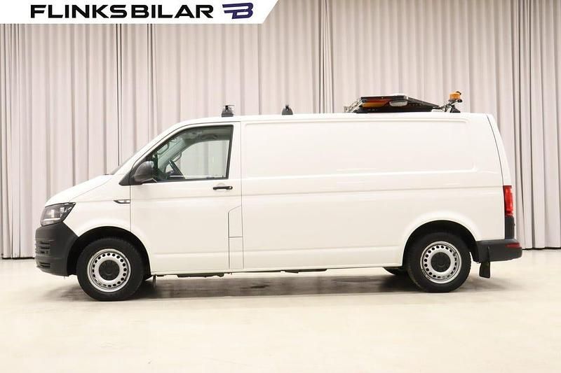 Vit Begagnad 2018 VW T6 Van | 248 750 kr (Marknadspris) - Bild 1/4