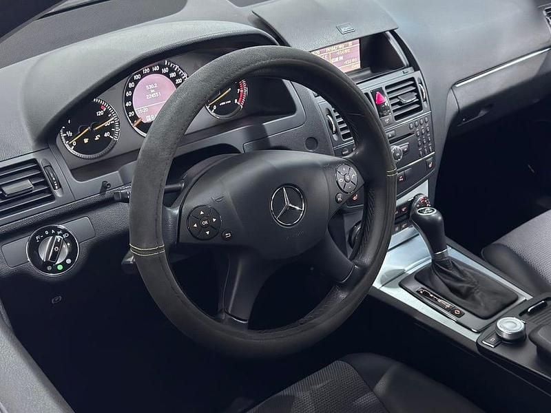 Begagnad Mercedes C230 Avantgarde 204 HK (150 kW) 2007 Grå Kombi