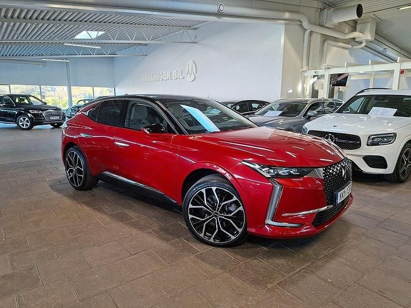 Röd Begagnad 2022 DS Automobiles DS4 Halvkombi | 329 800 kr - Bild 1/4