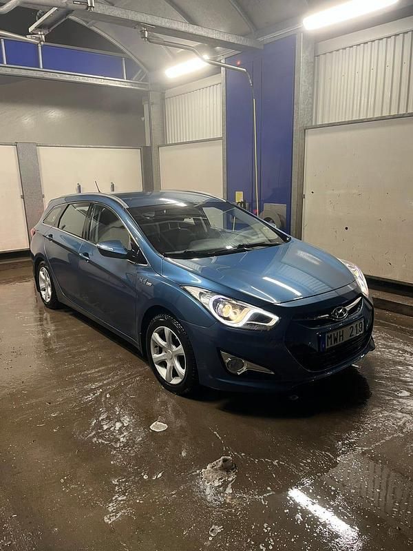 Begagnad 2012 Hyundai i40 Kombi | 65 000 kr (Marknadspris) - Bild 1/4