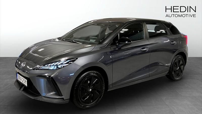 Grå (grey) Begagnad 2023 MG MG4 EV Halvkombi | 254 900 kr - Bild 1/4