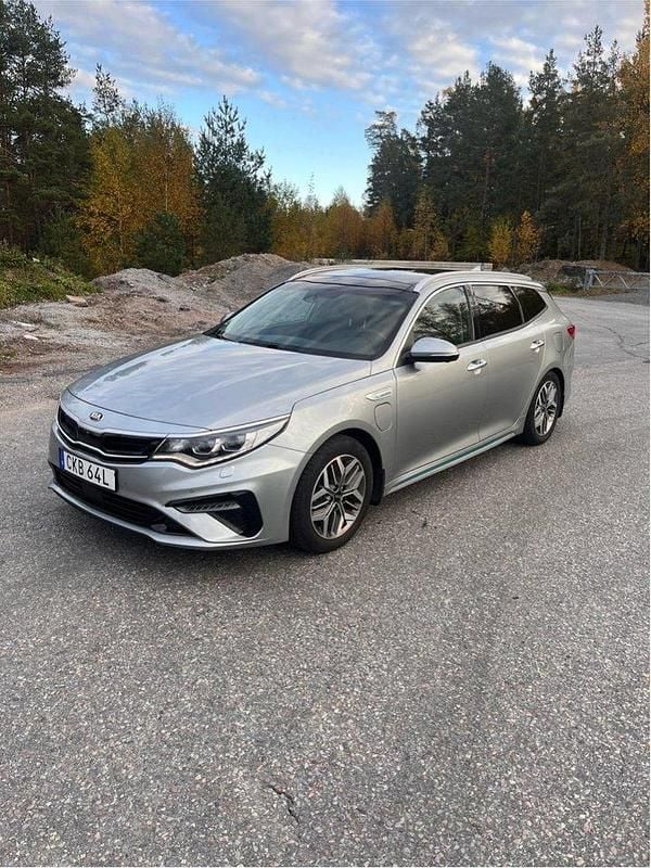 Grå Begagnad 2019 Kia Optima Hybrid Advance Sedan | 200 000 kr (Bra pris) - Bild 1/4
