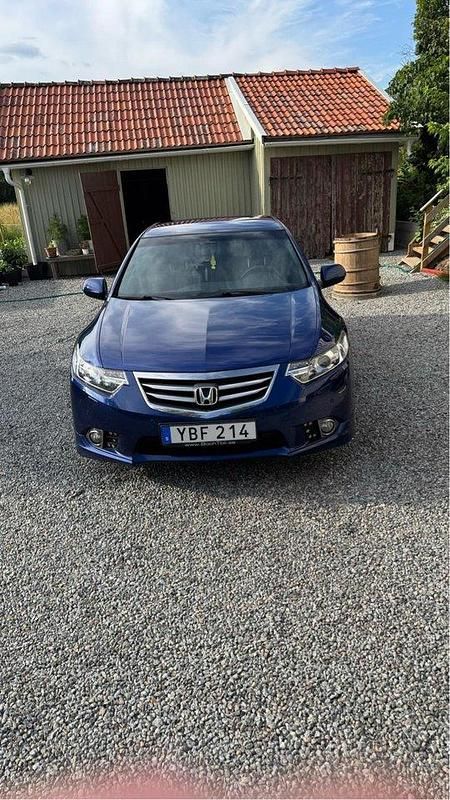 Blå Begagnad 2015 Honda Accord Type S Sedan | 150 000 kr - Bild 1/4