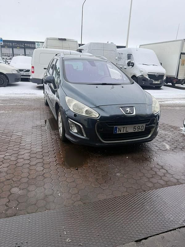 Begagnad 2011 Peugeot 308 SW Kombi | 15 000 kr (Superpris) - Bild 1/4