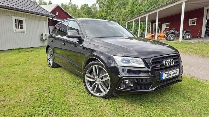 Svart Begagnad 2015 Audi SQ5 SUV | 199 000 kr (Marknadspris) - Bild 1/4