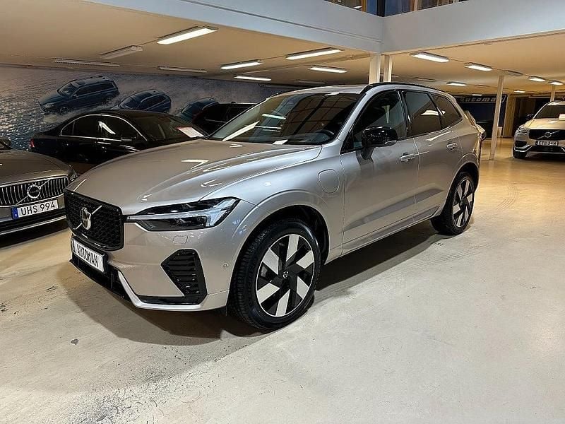 Begagnad Volvo XC60 Ultra 253 HK (186 kW) 2024 Ljusgrå SUV
