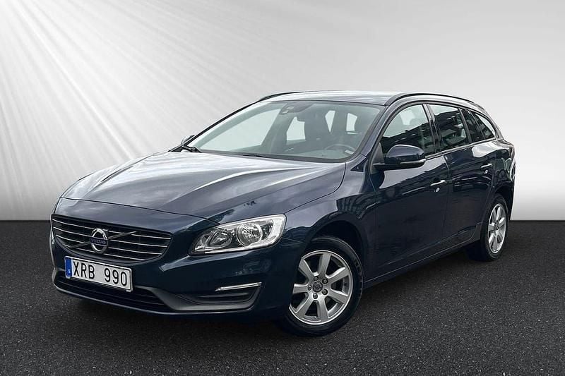 Blå Begagnad 2013 Volvo V60 Kombi | 129 900 kr (Marknadspris) - Bild 1/4