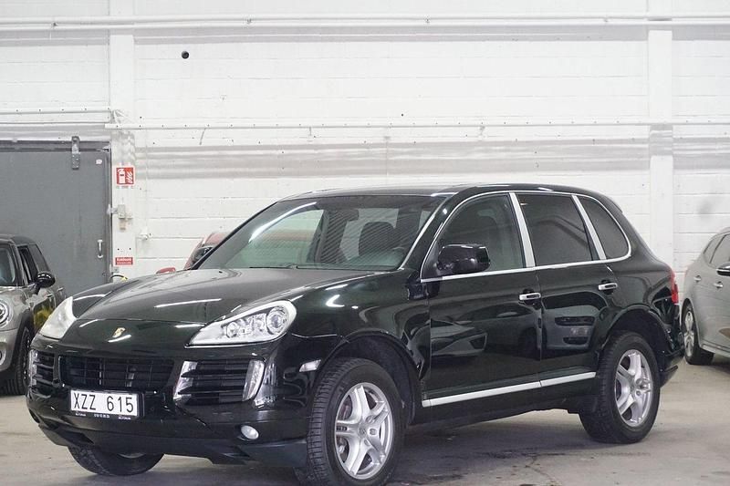 Svart Begagnad 2007 Porsche Cayenne SUV | 95 000 kr (Dyr) - Bild 1/4