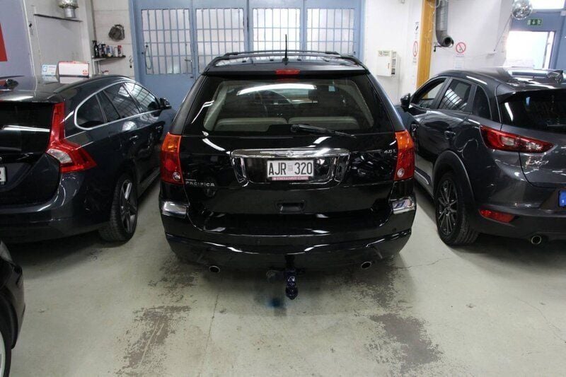 Begagnad Chrysler Pacifica 259 HK (190 kW) 2007 Svart SUV